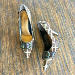 Nine West Vintage Y2K Giraffe Print Buckle Stiletto Heels Pointed Toe Pumps 6.5